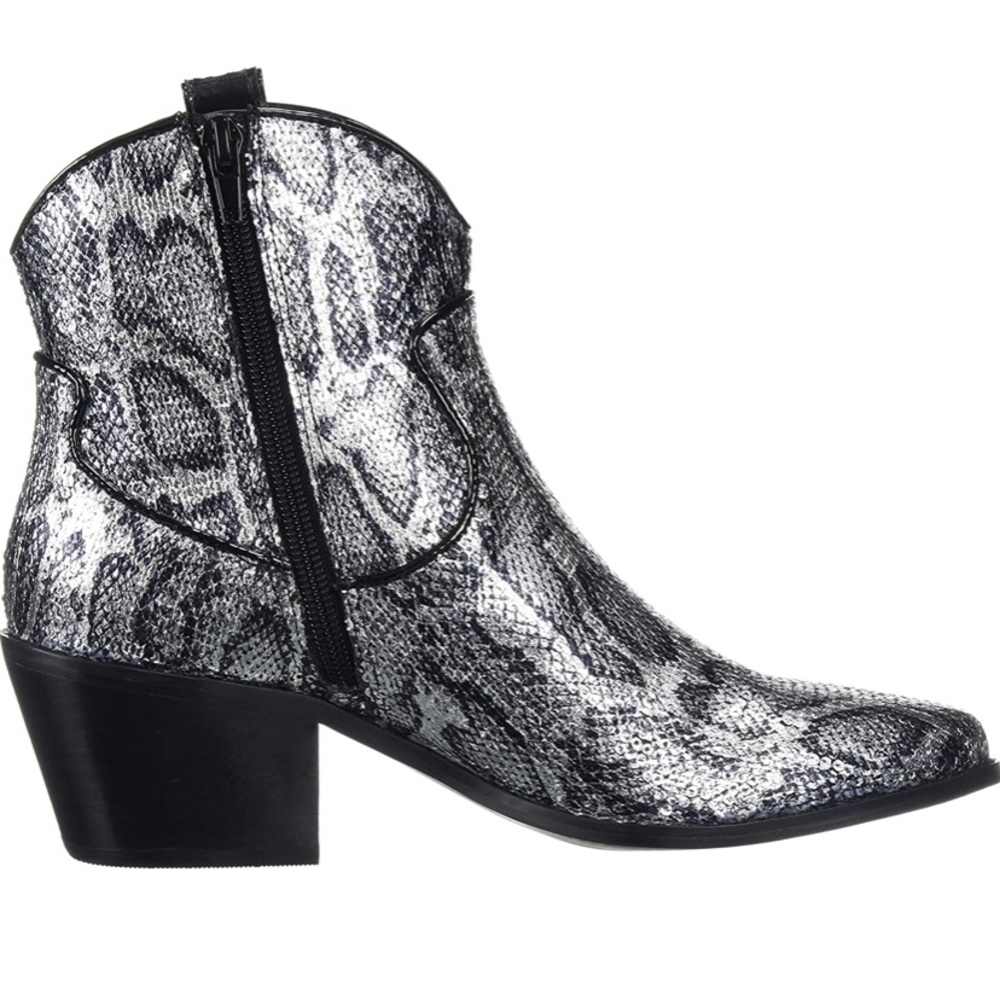 Stylish Black and Gray Ankle Boots
